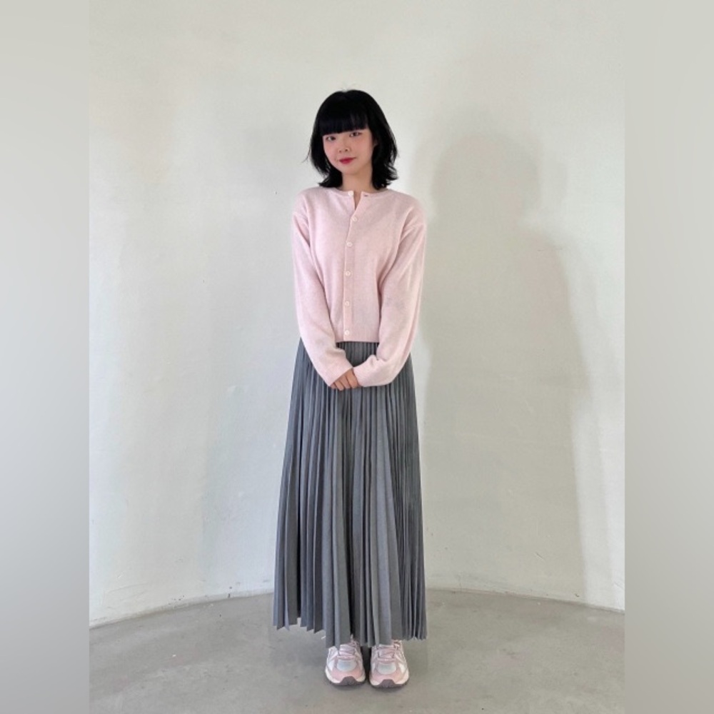 *NWT* Uniqlo Light Gray Pleated Maxi Skirt